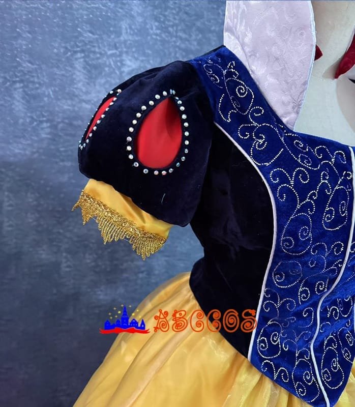 Disney Snow White and the Seven Dwarfs snow white princess dress cosplay costume
